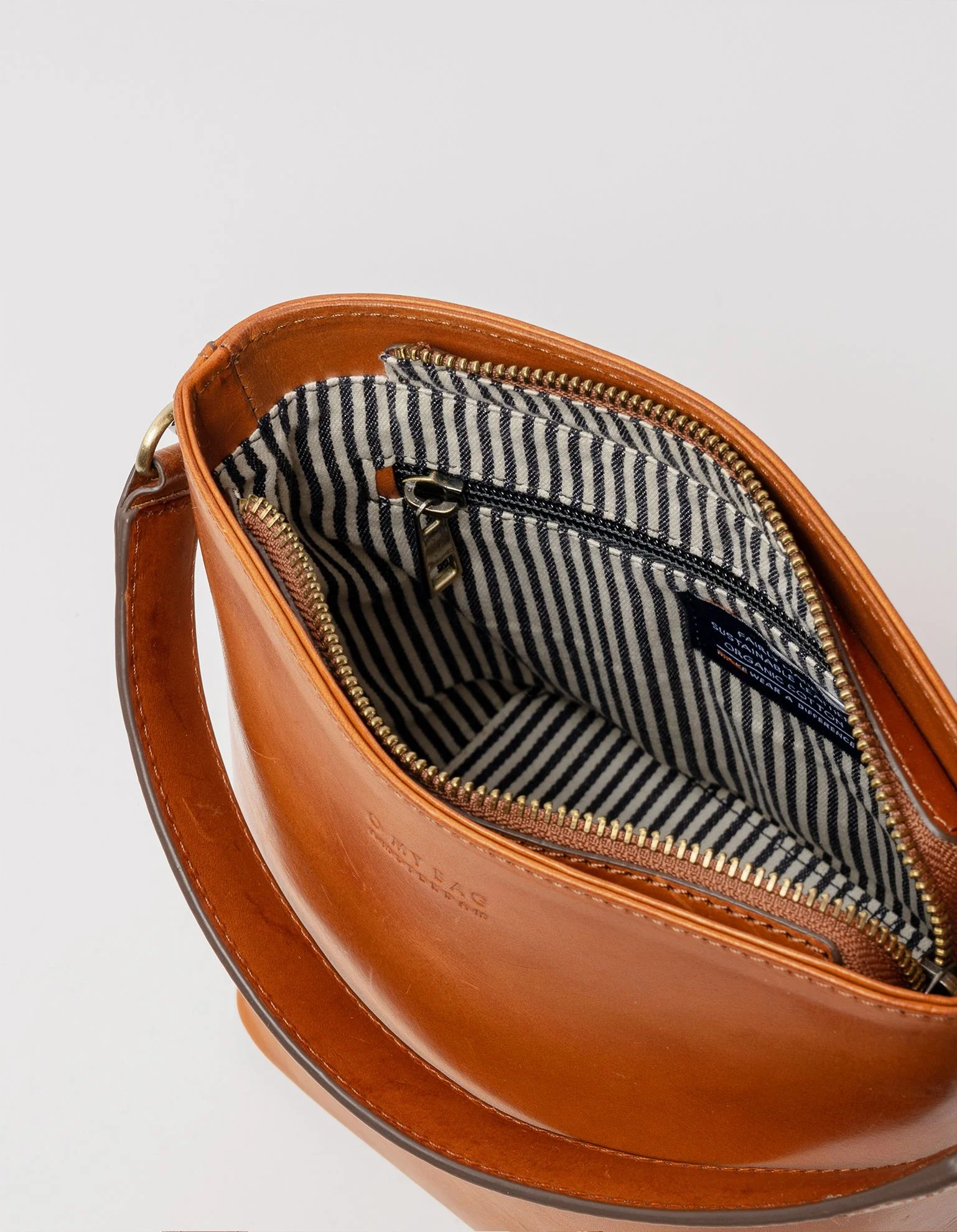Bobbi Bucket Bag Midi - Cognac Classic Leather - Image 5