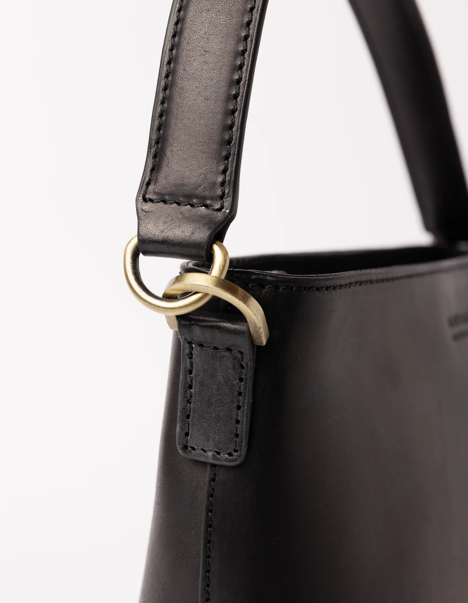 Bobbi Bucket Bag Maxi - Black Classic Leather - Image 6