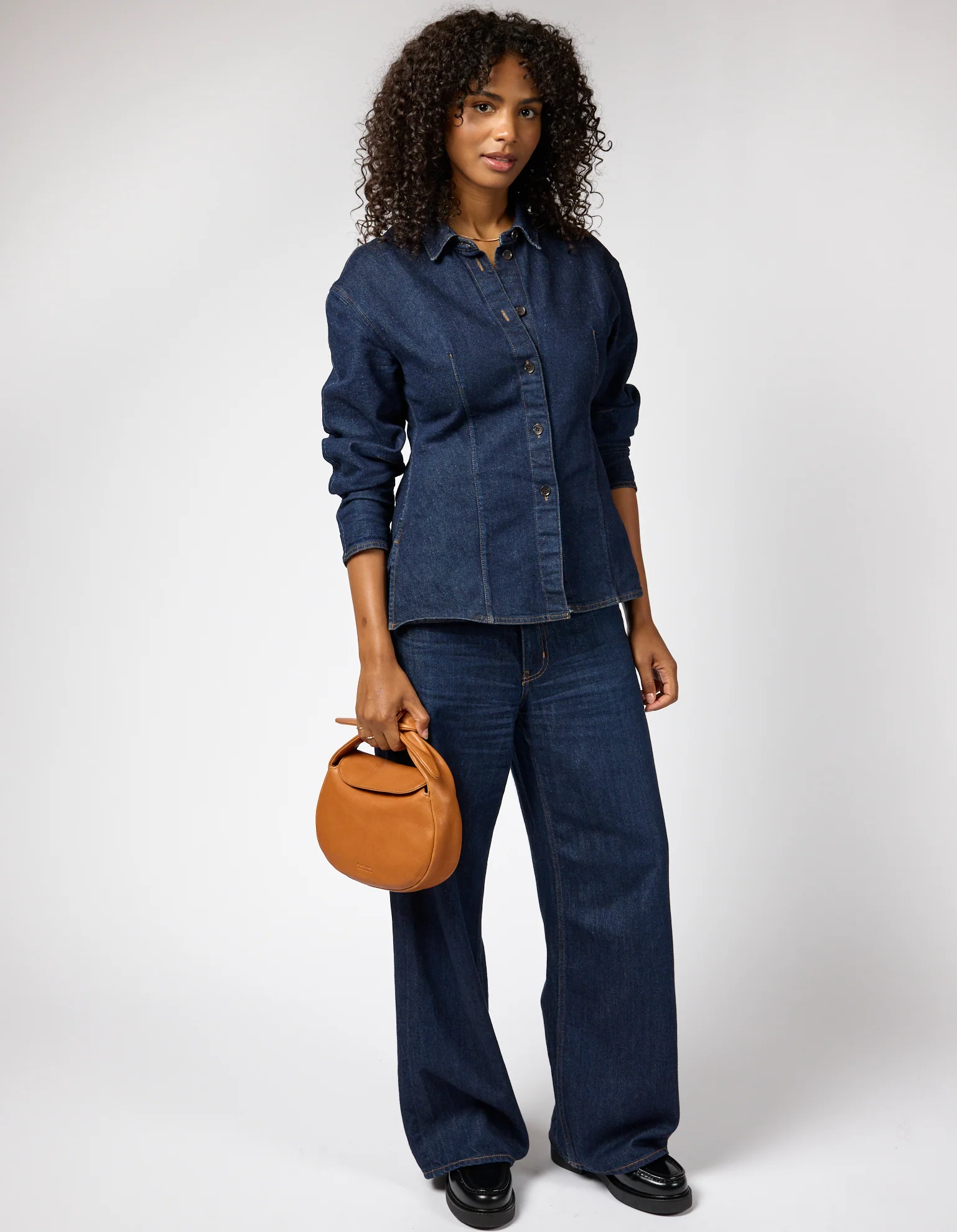 Coco Croissant - Wild Oak Soft Grain Leather - Image 9