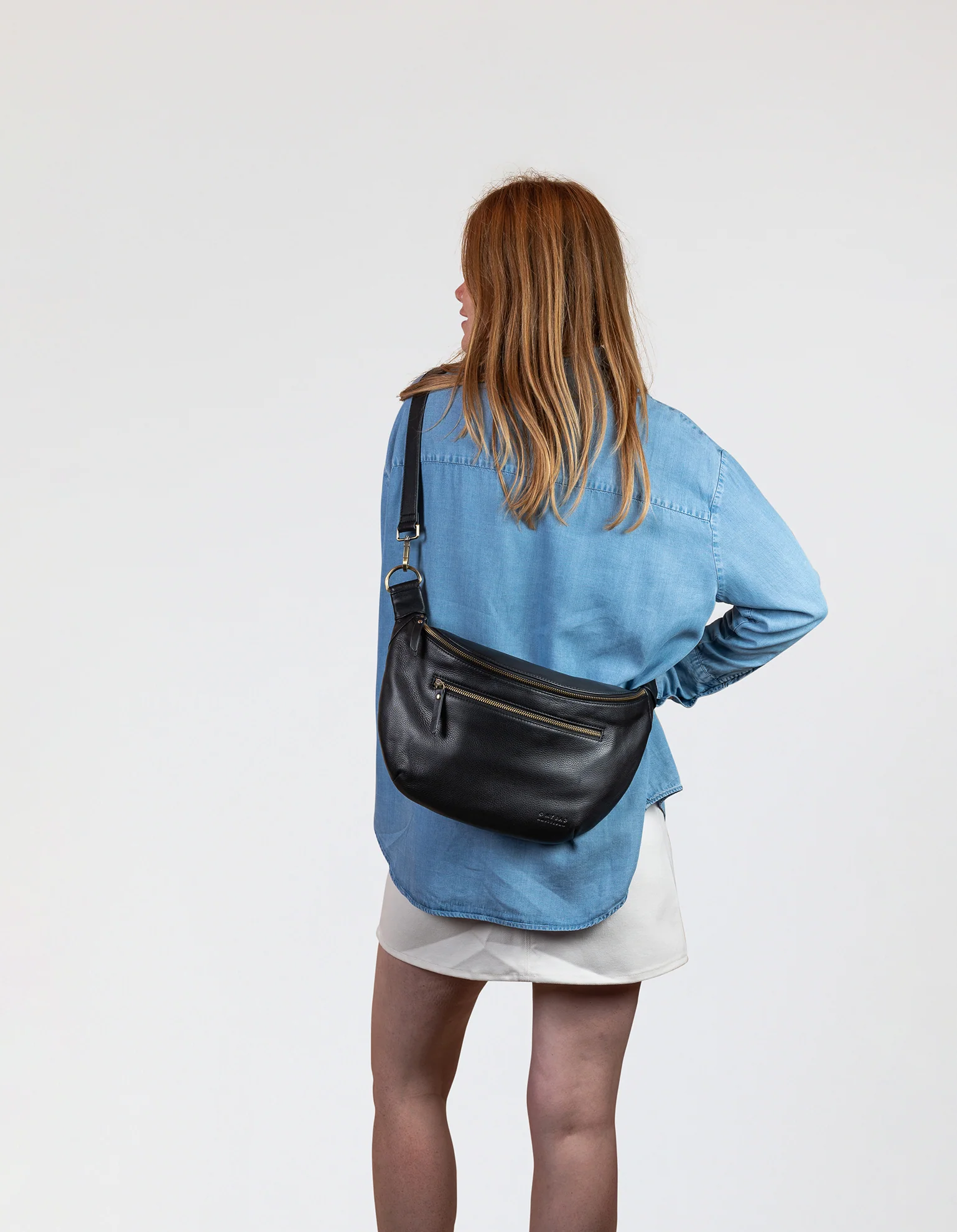Drew Bum Bag Maxi - Black Soft Grain Leather - Image 7