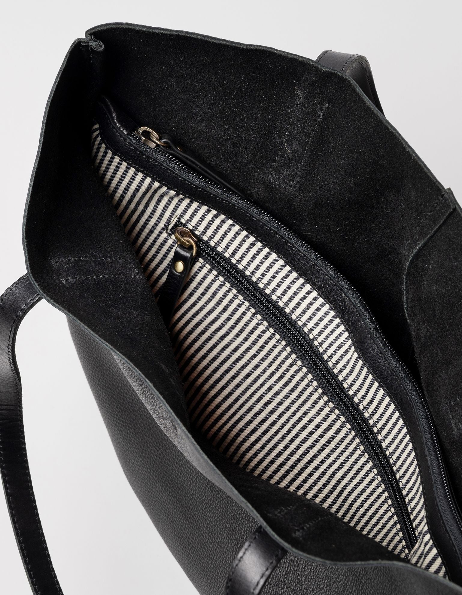 Georgia - Black Soft Grain Leather - Image 4