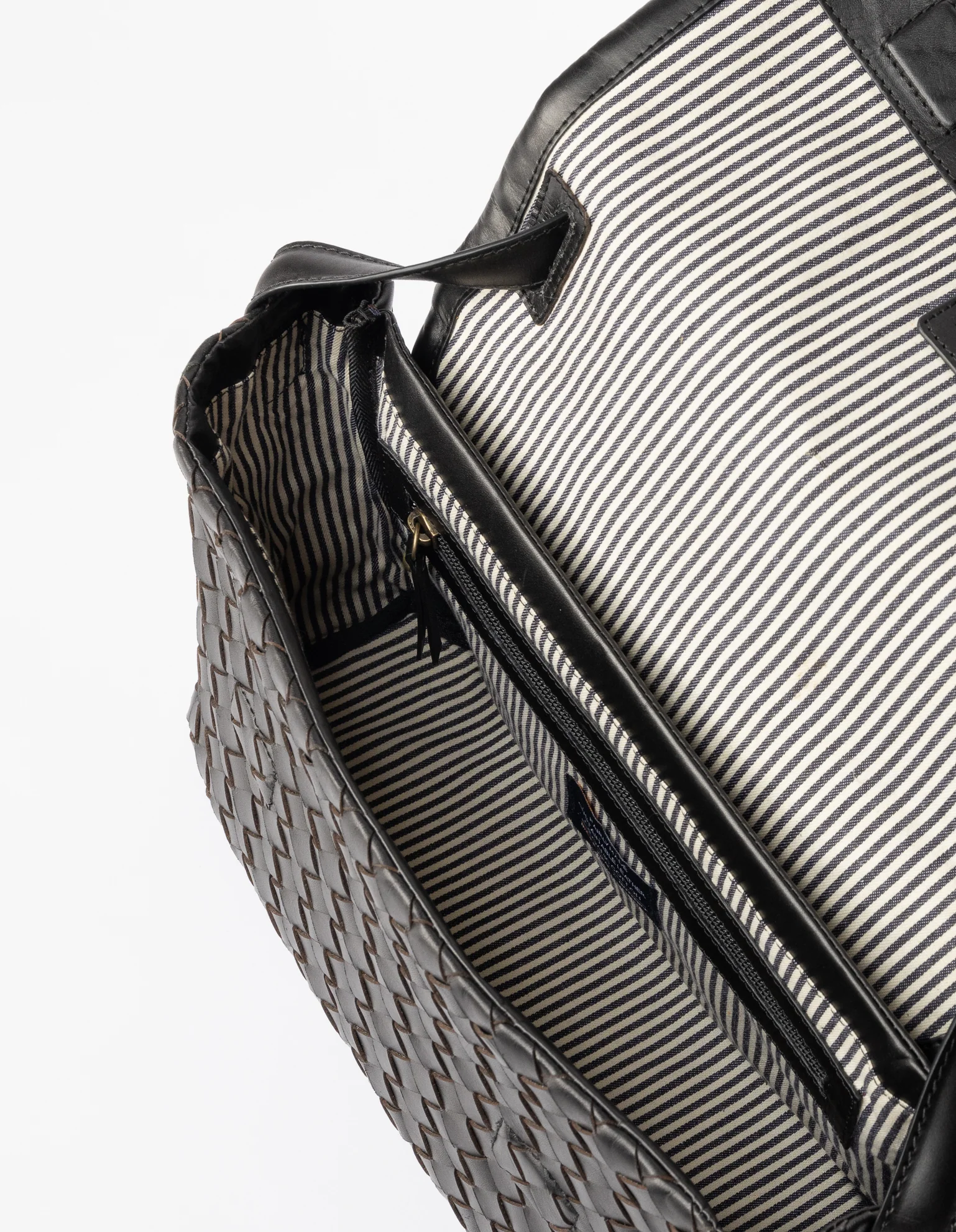 Kenzie- Black Woven Classic Leather - Image 5