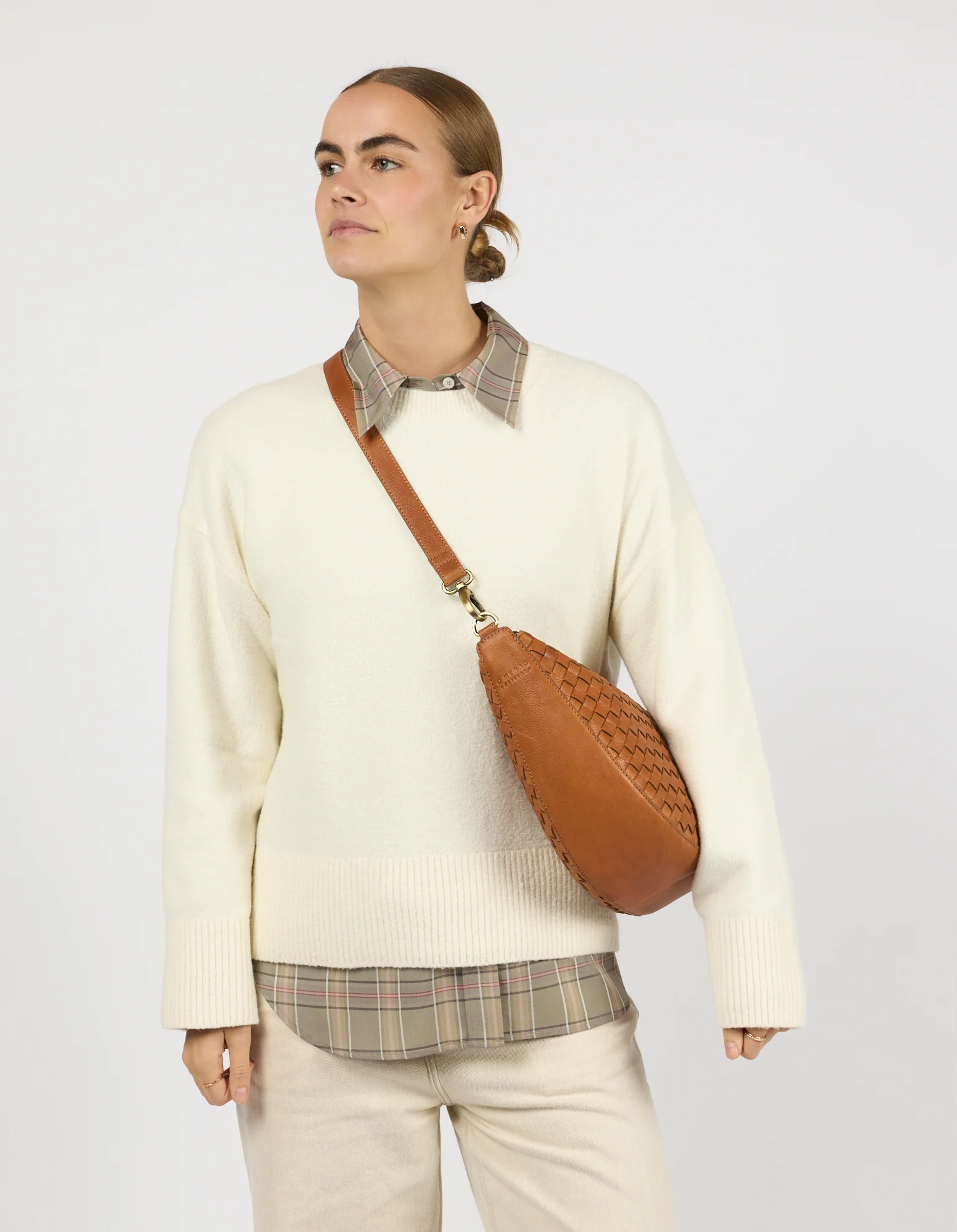 Leo Maxi - Wild Oak Woven Soft Grain Leather - Image 4