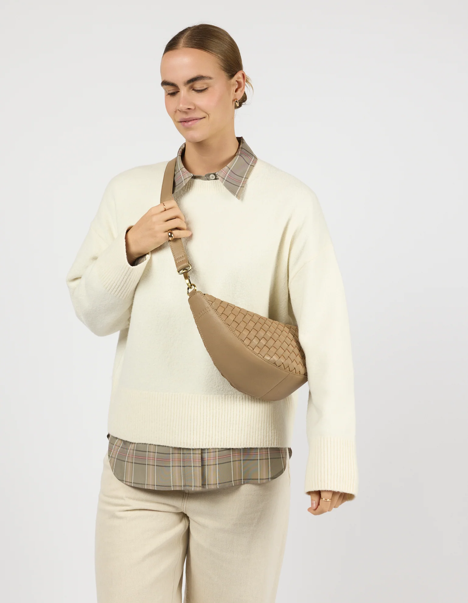 Leo Midi - Dark Sand Woven Soft Grain Leather - Image 6