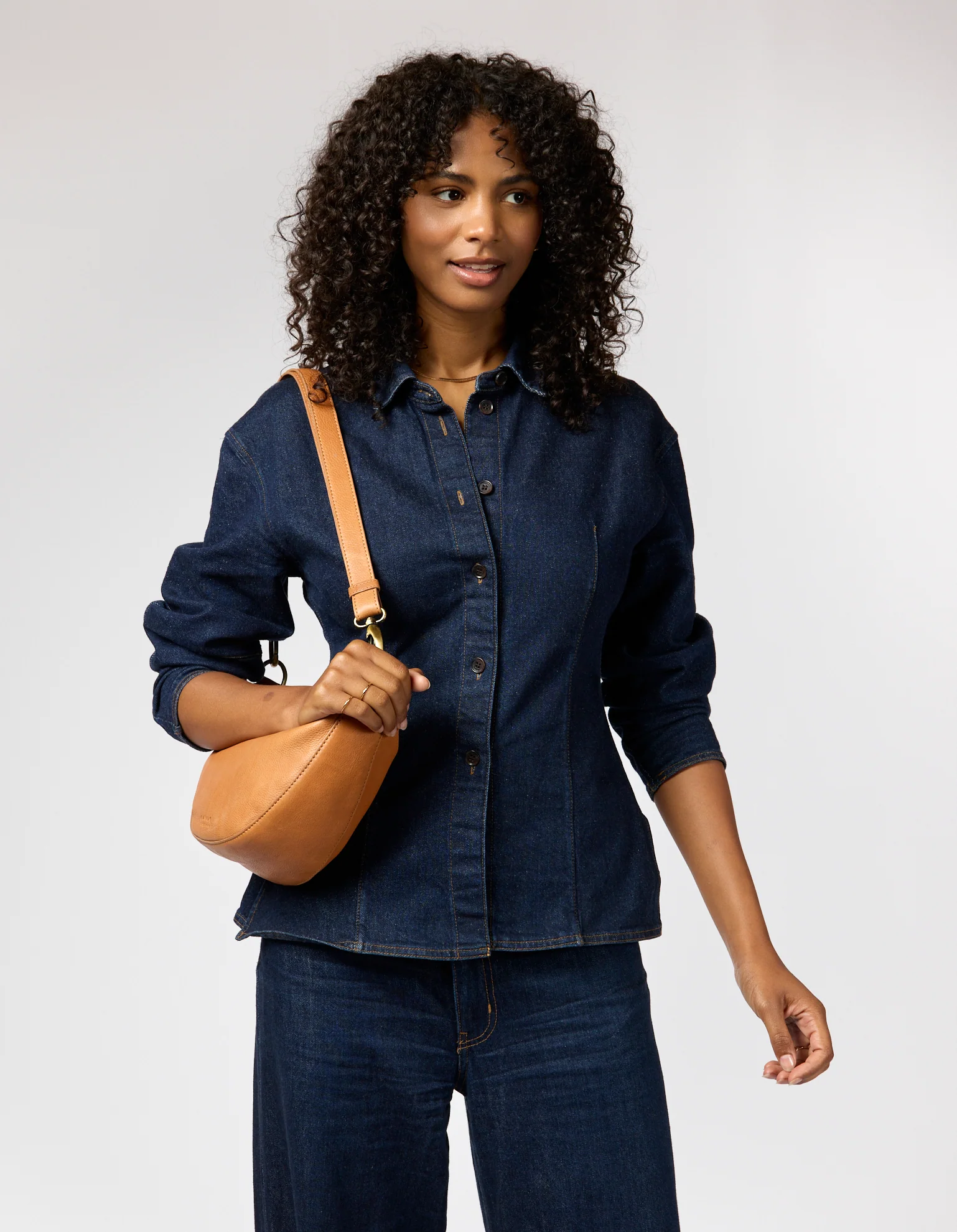 Leo Midi Twisted Handle - Wild Oak Soft Grain Leather - Image 9