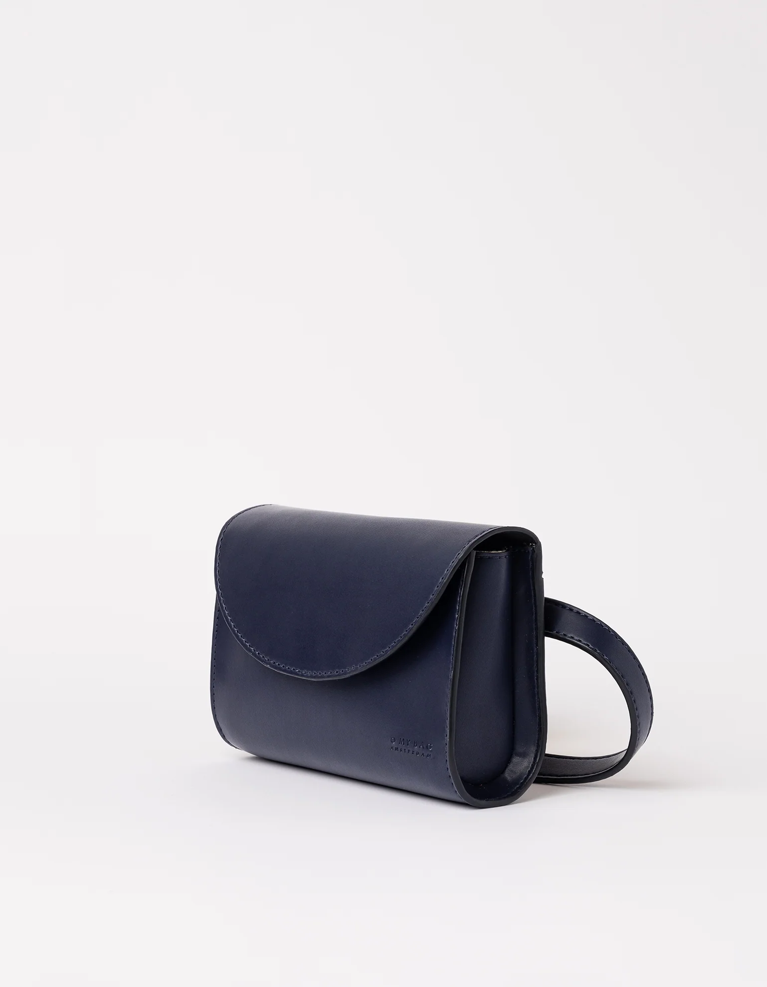 Sanne Belt Bag - Navy Vegan Uppeal™ - Image 3