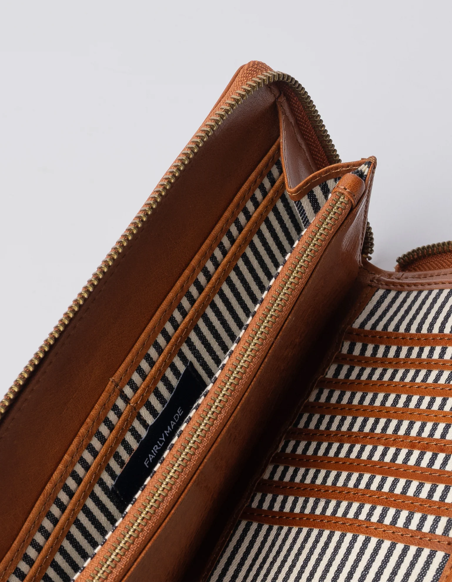 Sonny Wallet - Cognac Stromboli Leather - Image 3