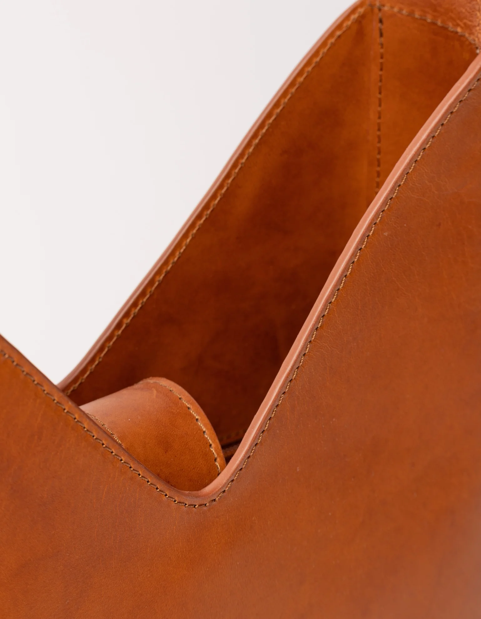 Vicky - Cognac Classic Leather - Image 5