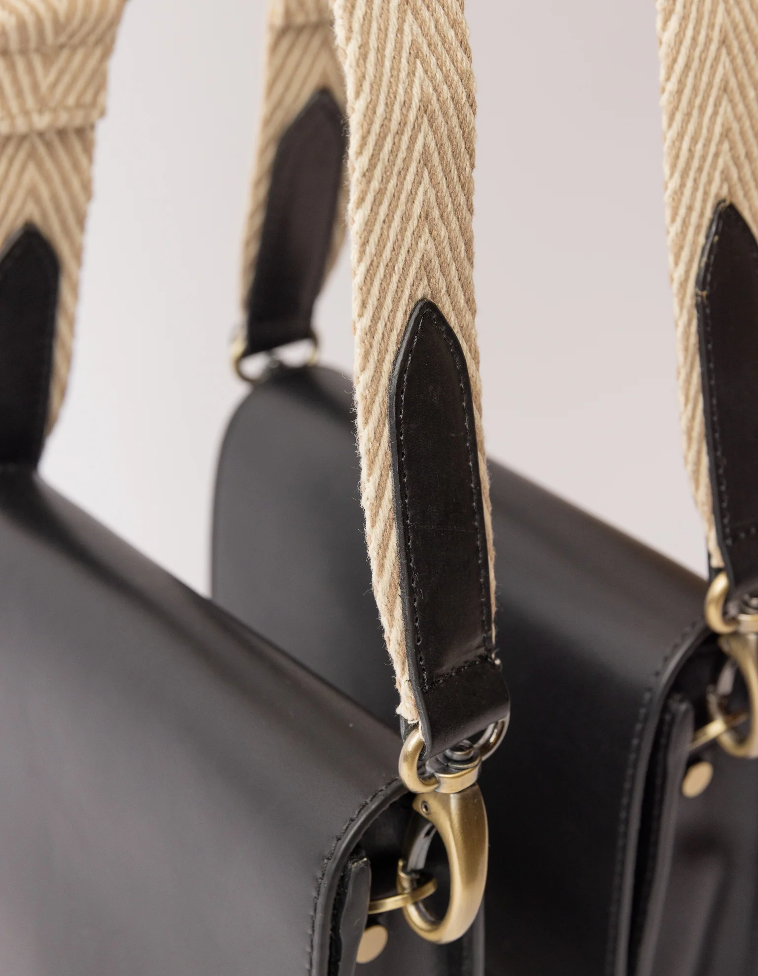 Herringbone Webbing Strap - Sand & Black Classic Leather - Image 4